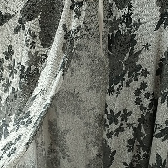 OneA Beach Coverup Gray Floral Gauzy Tie Front L - Picture 9 of 12